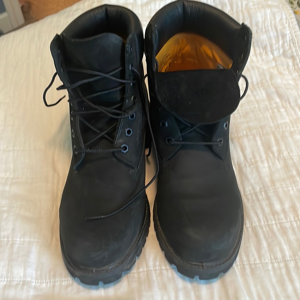 Black leather timberland boots
